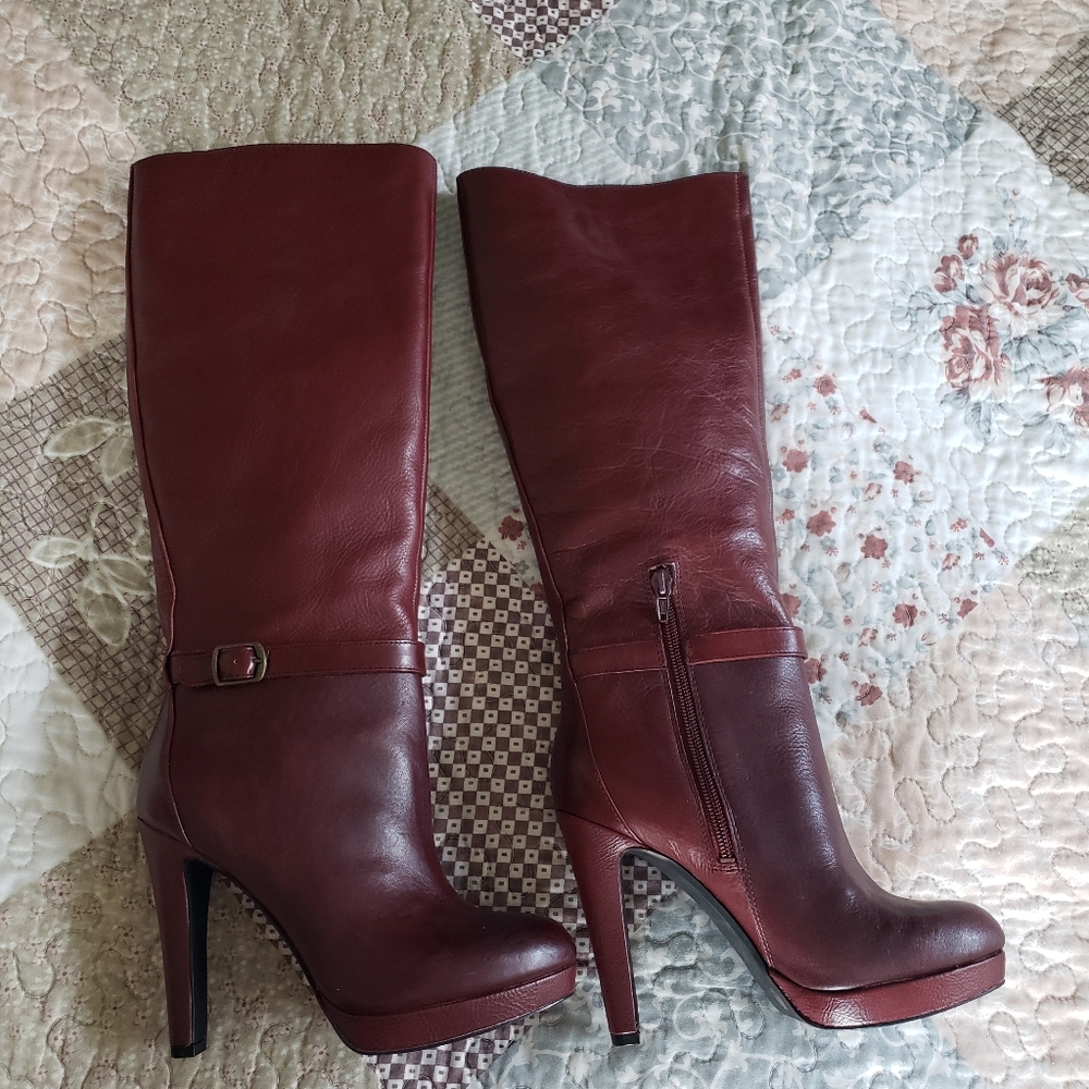 Jessica Simpson boots